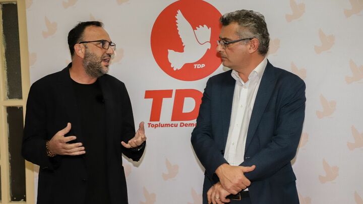 Tufan Erhürman ve Zeki Çeler’den Acil Erken Seçim Çağrısı