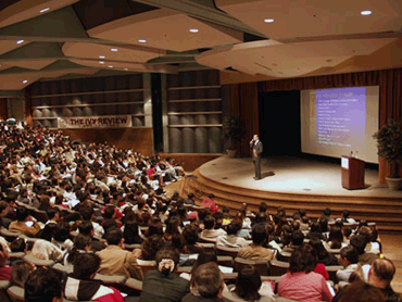 DAÜ’de Yeni Öğrencilere Yönelik “Üniversite Yaşamına Uyum” Semineri Düzenlendi